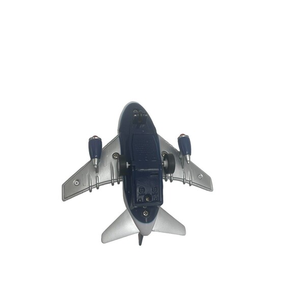 Delta Airplane Air Plane Pull Back Toy Small Figure - Picture 6 of 9